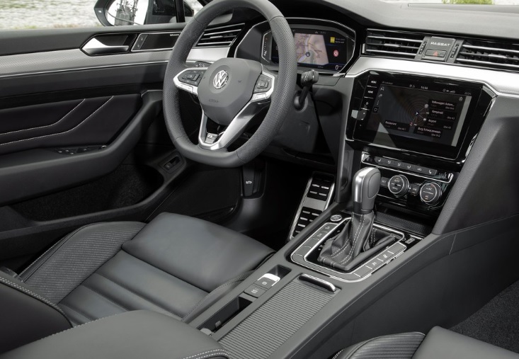 2020 Volkswagen Passat Variant Station Wagon 1.5 TSI ACT (150 HP) Elegance DSG boot space and dimensions