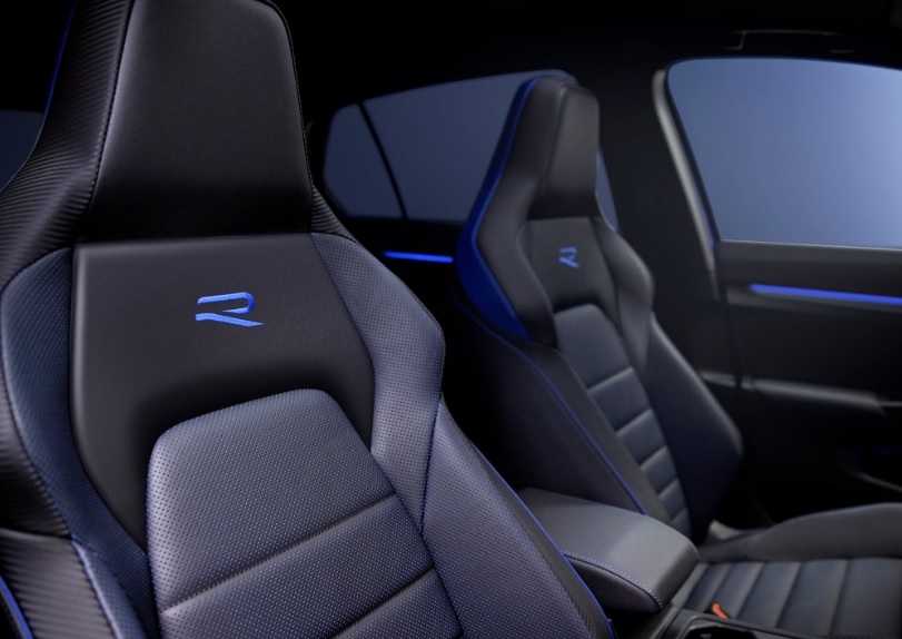 2023 Volkswagen Golf R Hatchback 2.0 TSI (320 HP) R DSG boot space and dimensions