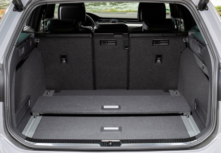 2022 Volkswagen Passat Variant Station Wagon 1.5 TSI ACT (150 HP) Elegance DSG boot space and dimensions
