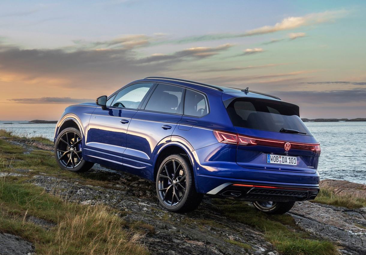 2024 Volkswagen Touareg SUV 3.0 TDI V6 (286 HP) Elegance Tiptronic boot space and dimensions