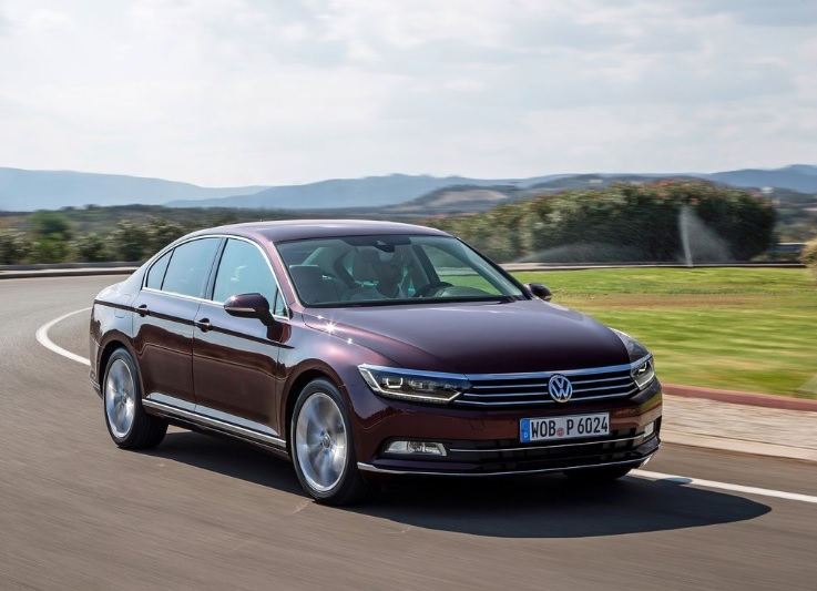 2018 Volkswagen Passat Sedan 2.0 TDI 150 PS (150 HP) Comfortline DSG boot space and dimensions