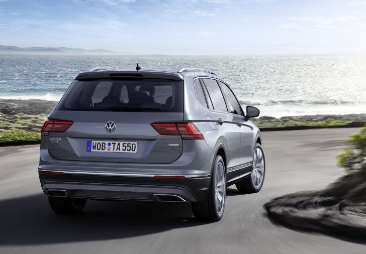 2019 Volkswagen Tiguan SUV 1.5 TSI (150 HP) Trendline DSG boot space and dimensions