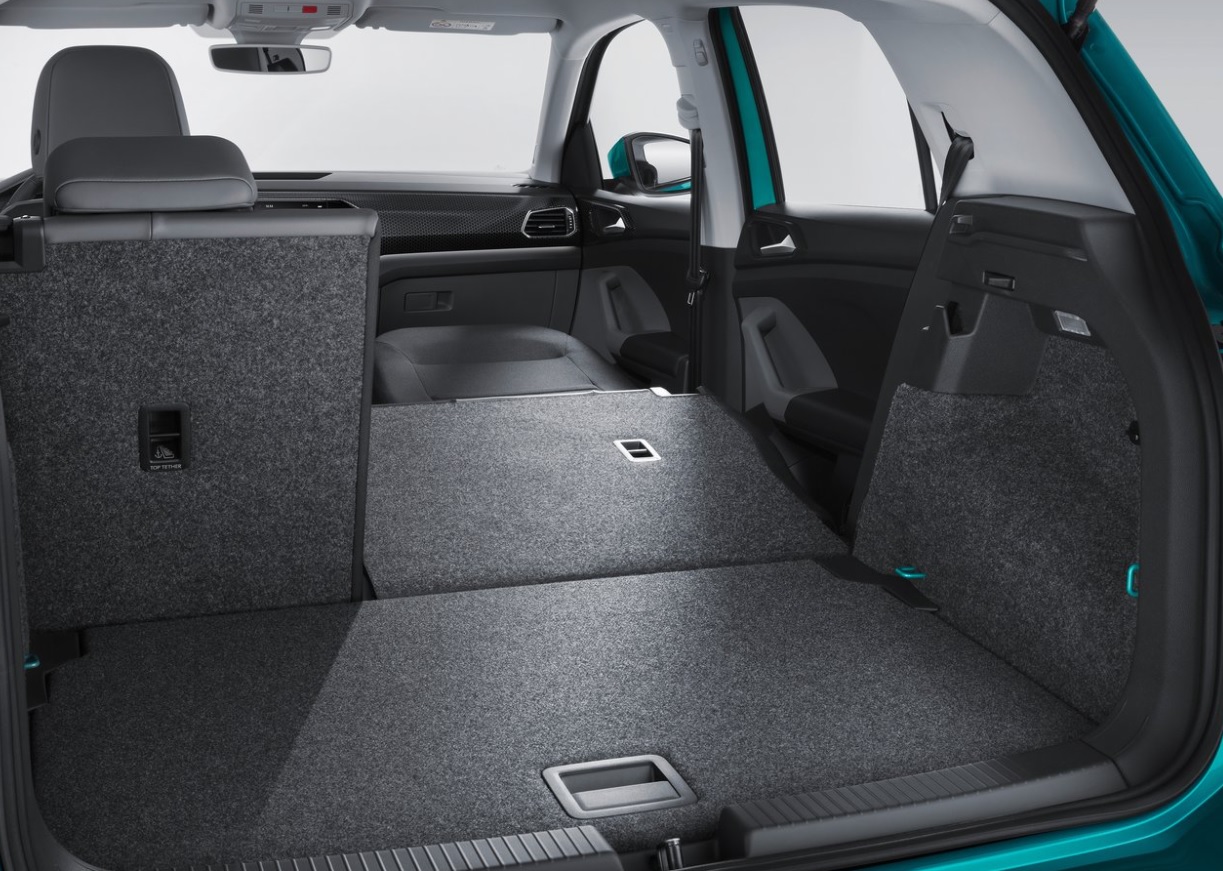 2023 Volkswagen T-Cross Crossover 1.0 TSI (110 HP) Life Manual boot space and dimensions