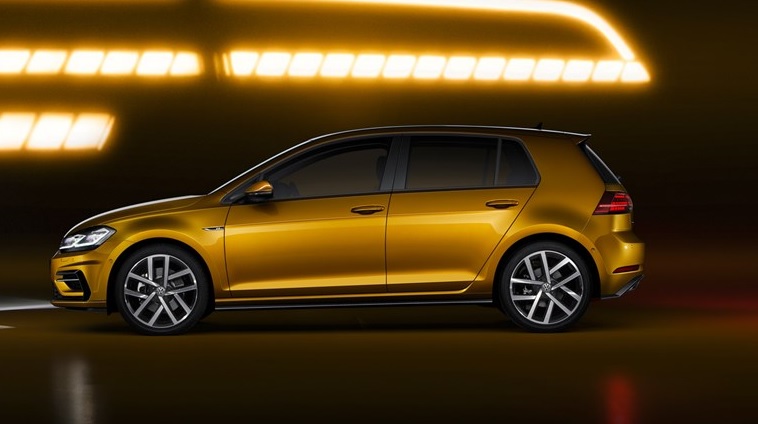 2019 Volkswagen Golf Hatchback 1.0 TSI (110 HP) Midline Plus DSG boot space and dimensions