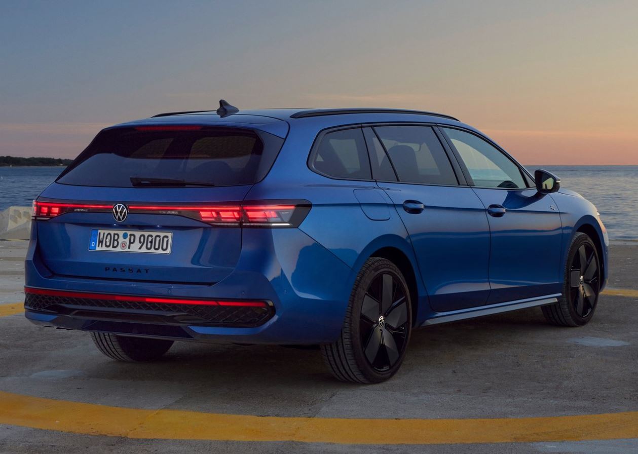 2025 Volkswagen Passat 1.5 eTSI 150 HP Business DSG Technical Specs - cardimension.net