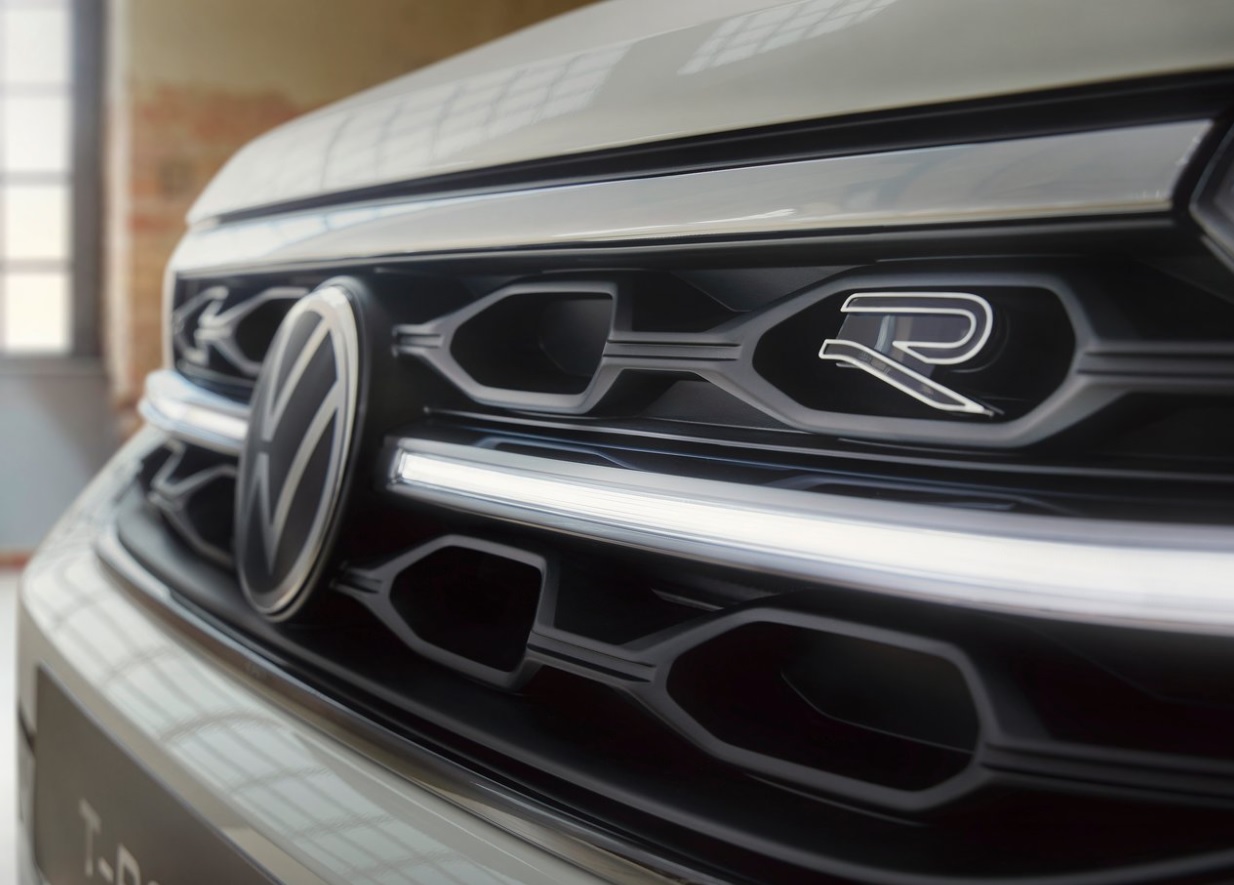 2022 Volkswagen T-Roc Crossover 1.5 TSI (150 HP) Style DSG boot space and dimensions