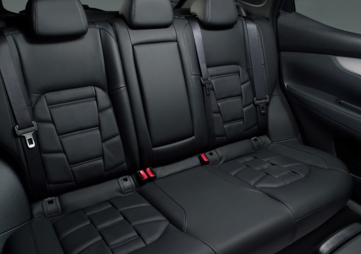 2020 Nissan Qashqai Crossover 1.3 DIG T (160 HP) Visia DCT boot space and dimensions