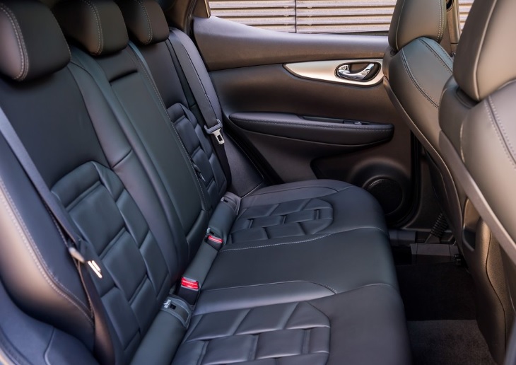 2020 Nissan Qashqai Crossover 1.3 DIG T (160 HP) Visia DCT boot space and dimensions