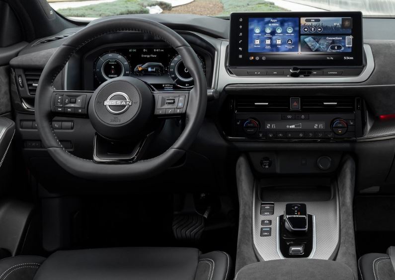 2025 Nissan Qashqai 1.3 DIGT 158 HP Platinum CVT Technical Specs - cardimension.net