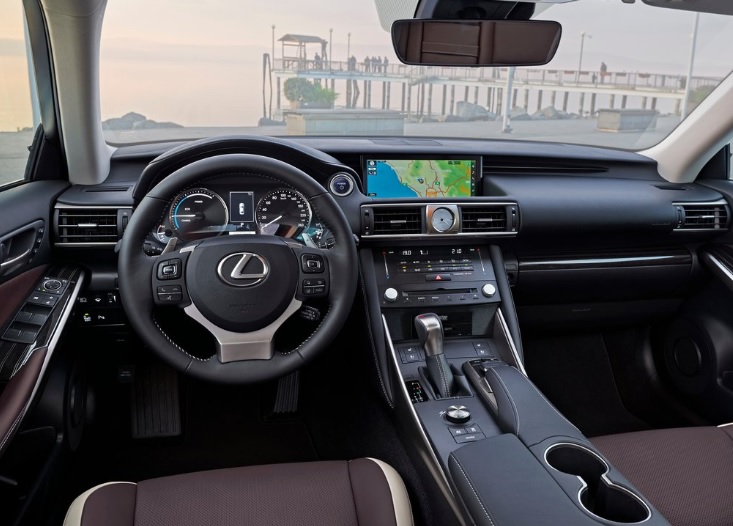 2020 Lexus IS Sedan 300h 2.5 (223 HP) Exclusive e-CVT boot space and dimensions