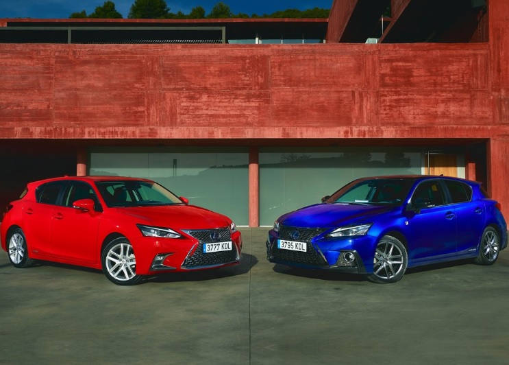 2020 Lexus CT Hatchback 200h 1.8 (136 HP) Executive E-CVT boot space and dimensions