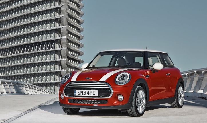 2019 Mini Cooper Hatchback 1.5 3K (136 HP) Cooper Automatic boot space and dimensions