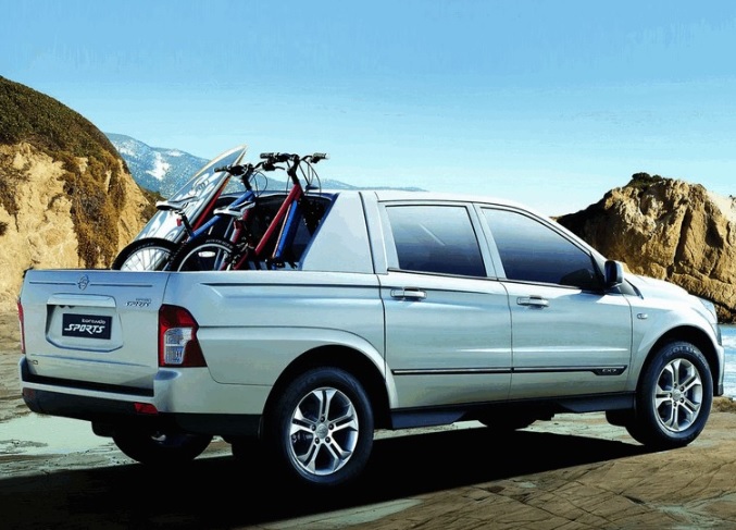 2017 Ssangyong Korando Sports Pick Up 2.0 D (155 HP) Sports Manual boot space and dimensions