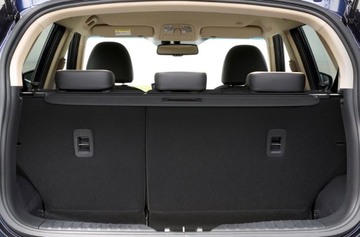 2018 Ssangyong Tivoli Crossover 1.6d (115 HP) Limited Automatic boot space and dimensions