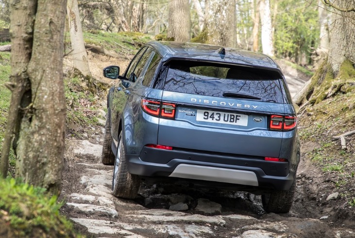 2019 Land Rover Discovery Sport SUV 2.0 D180 (180 HP) R-Dynamic S Automatic boot space and dimensions