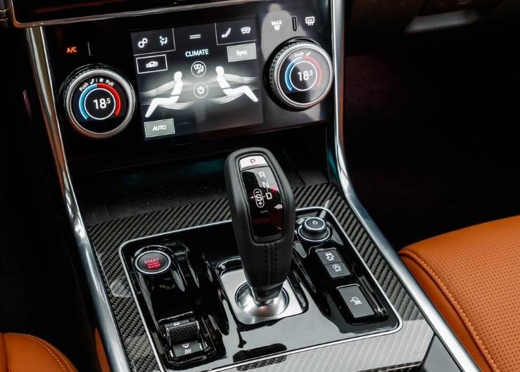 2020 Jaguar XE Sedan 2.0 D180 (180 HP) R-Dynamic S AT boot space and dimensions