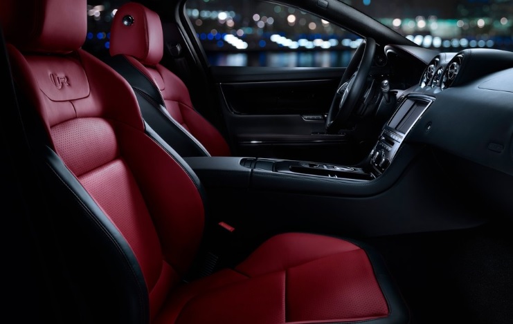 2018 Jaguar XJ Sedan 3.0 D (300 HP) XJ AT boot space and dimensions