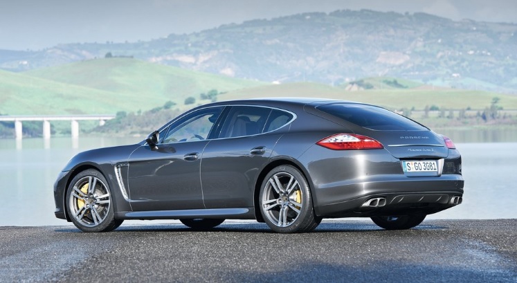 2014 Porsche Panamera 4.8 550 HP Turbo S AT Technical Specs - cardimension.net