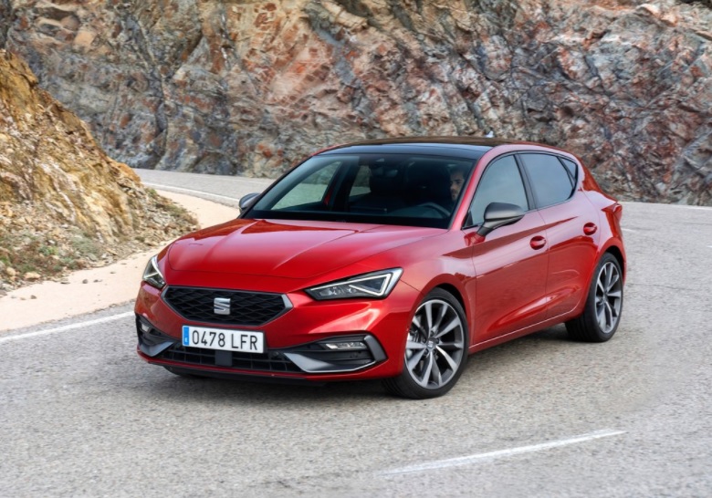 2023 Seat Leon Hatchback 1.5 TSI (130 HP) FR Manual boot space and dimensions