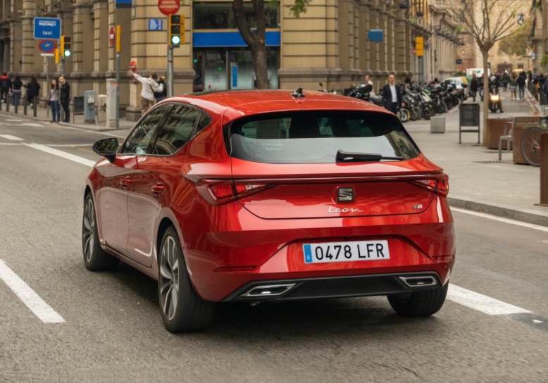2023 Seat Leon 1.5 TSI 130 HP FR Manual Technical Specs - cardimension.net