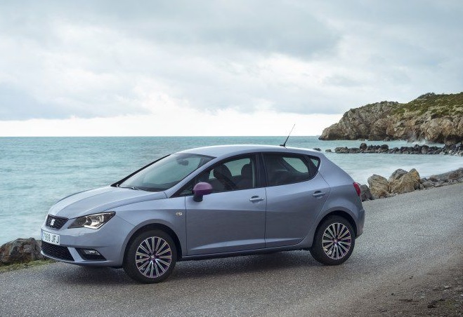 2015 Seat Ibiza Hatchback 1.6 TDI (90 HP) Style DSG boot space and dimensions