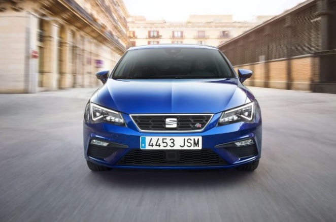 2019 Seat Leon Hatchback 1.5 EcoTSI (150 HP) FR DSG boot space and dimensions
