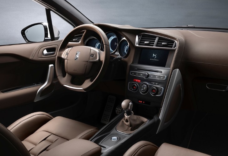 2016 DS DS 4 1.6 BlueHDI 120 HP Start Stop EAT6 Technical Specs