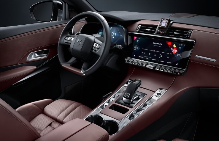 2020 DS DS 7 Crossback SUV 1.6 Hibrit (300 HP) E-Tense Grand Chic Opera Automatic boot space and dimensions