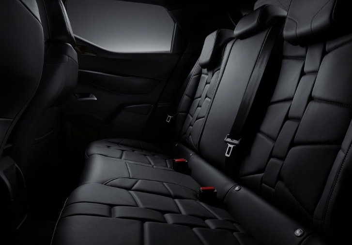 2020 DS DS 3 Crossback SUV 1.5 BlueHDi (130 HP) So Chic Automatic boot space and dimensions