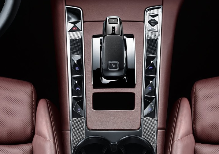 2021 DS DS 7 Crossback SUV 1.6 Hibrit (300 HP) E-Tense Grand Chic Rivoli Automatic boot space and dimensions