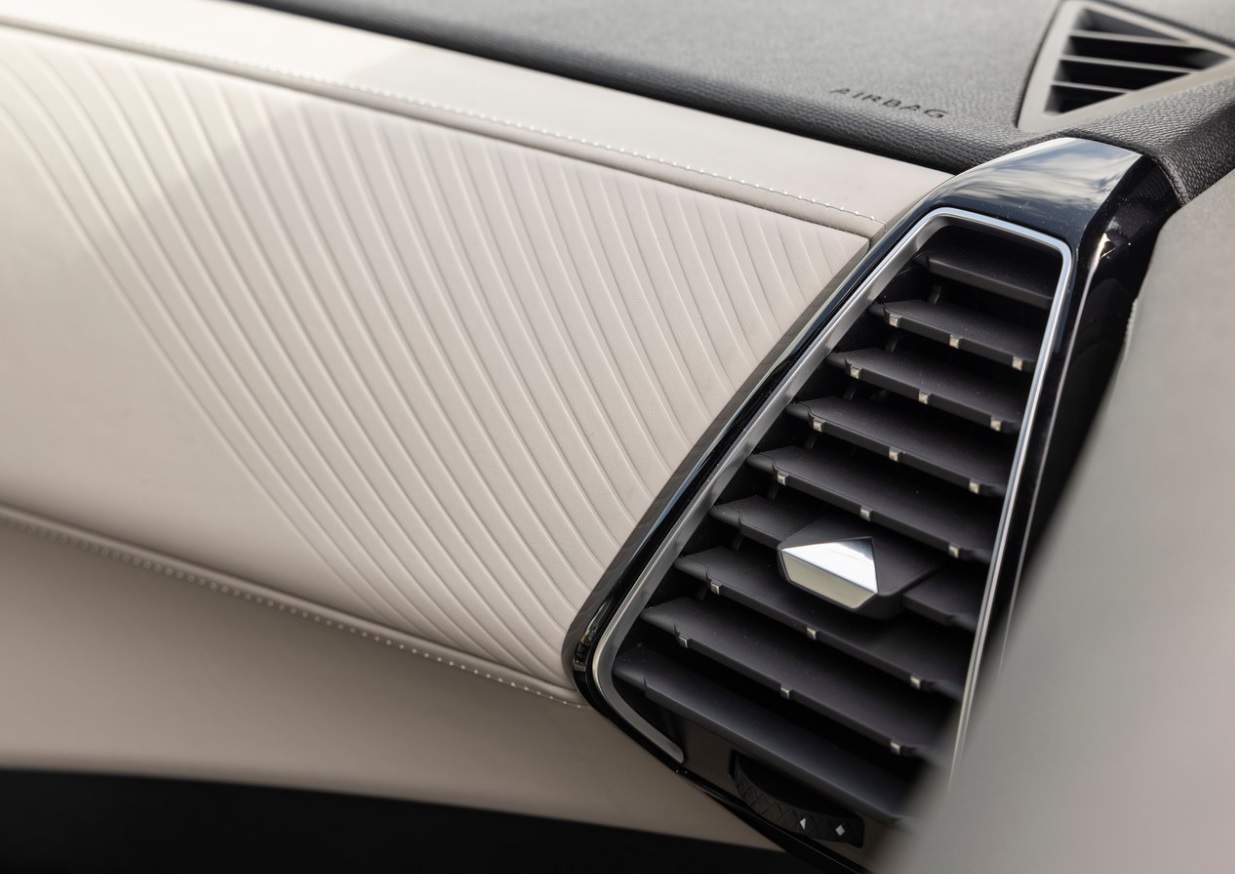 2023 DS DS 7 SUV 1.5 BlueHDi (130 HP) Opera Automatic boot space and dimensions