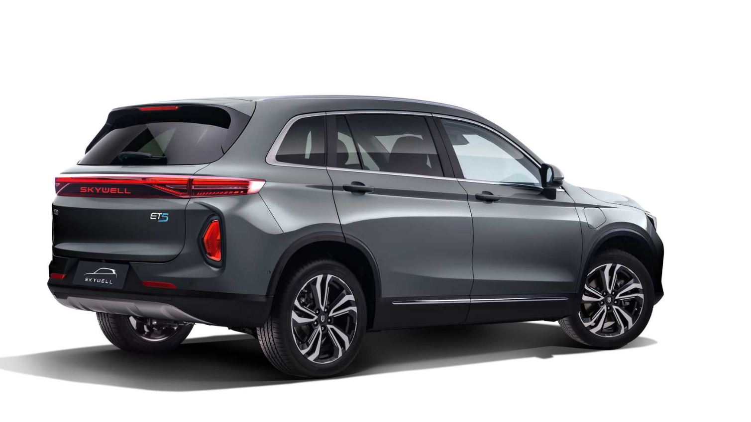 2023 Skywell ET5 85 kWh 204 HP LR Exclusive AT Technical Specs