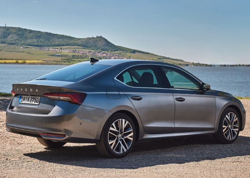 2025 Skoda Octavia 1.5 TSI eTEC 150 HP Prestige DSG Technical Specs - cardimension.net