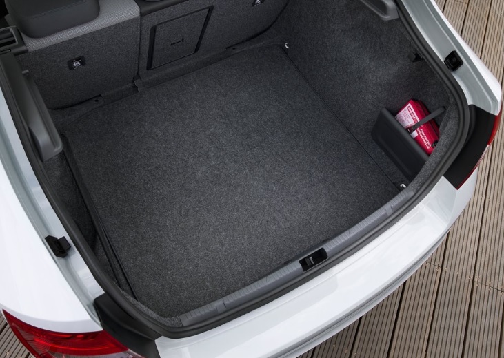 2018 Skoda Rapid Sedan 1.0 TSI (95 HP) Style DSG boot space and dimensions