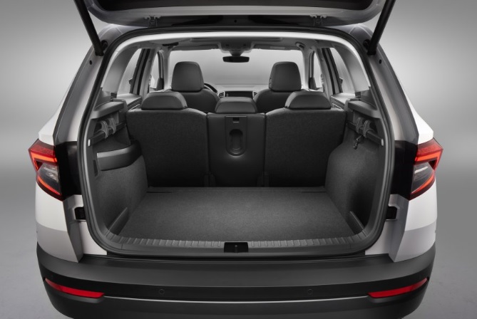 2019 Skoda Karoq SUV 1.6 TDI (115 HP) Ambition DSG boot space and dimensions