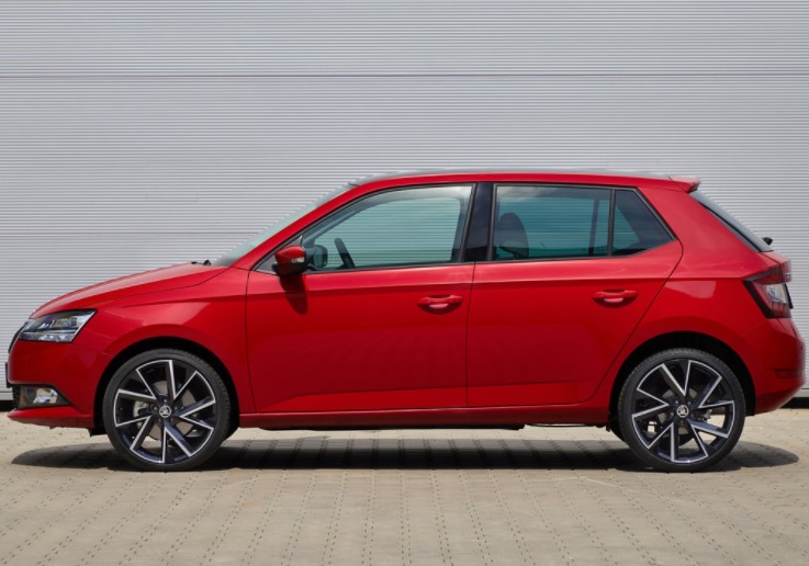 2021 Skoda Fabia Hatchback 1.0 TSI (95 HP) Premium DSG boot space and dimensions