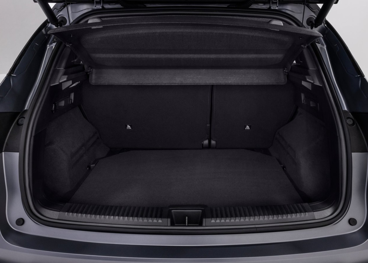 2023 Renault Austral SUV 1.3 Mild Hybrid (160 HP) Techno Esprit Alpine AT boot space and dimensions