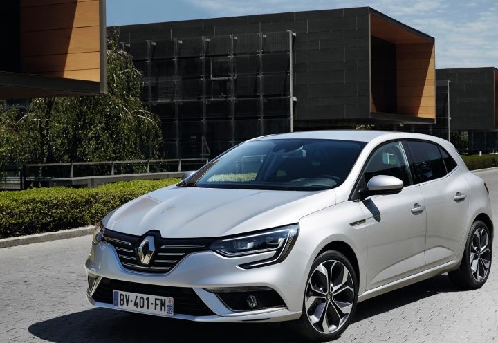 2018 Renault Megane HB Hatchback 1.6 (115 HP) Joy Manual boot space and dimensions
