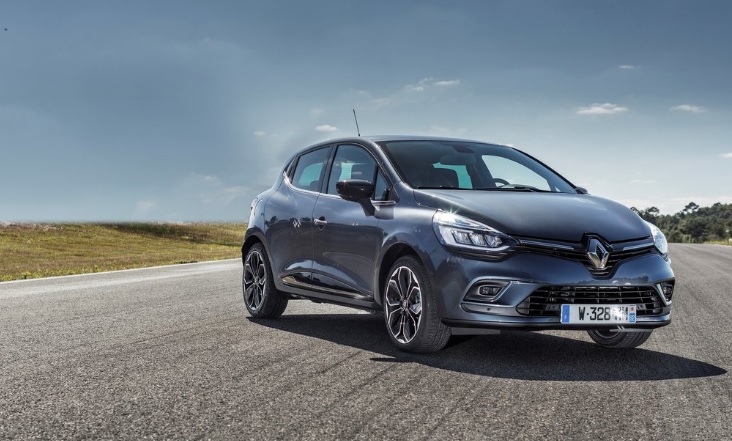 2017 Renault Clio Hatchback 1.2 (75 HP) Touchrome Manual boot space and dimensions