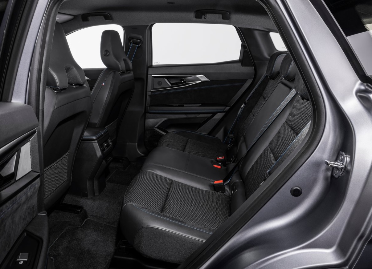 2023 Renault Austral SUV 1.3 Mild Hybrid (160 HP) Techno Esprit Alpine AT boot space and dimensions