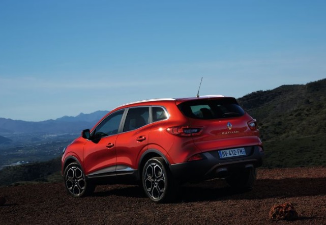 2015 Renault Kadjar 1.6 dCi 130 HP Icon Manual Technical Specs - cardimension.net