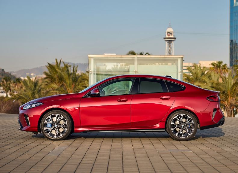 2025 BMW 2 Series 220 1.5 170 HP Sport Line Automatic Technical Specs - cardimension.net