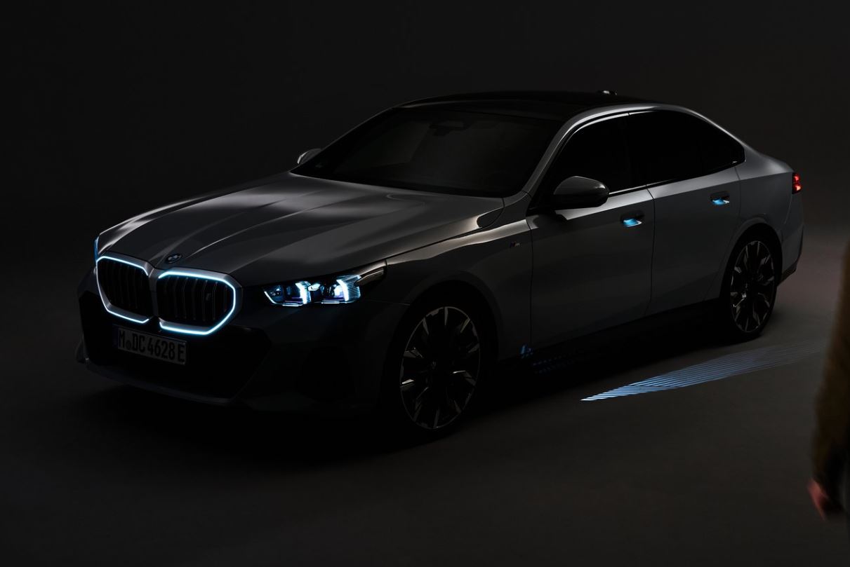 2024 BMW 5 Series 520i 1.6 190 HP Luxury Line Steptronic Technical Specs