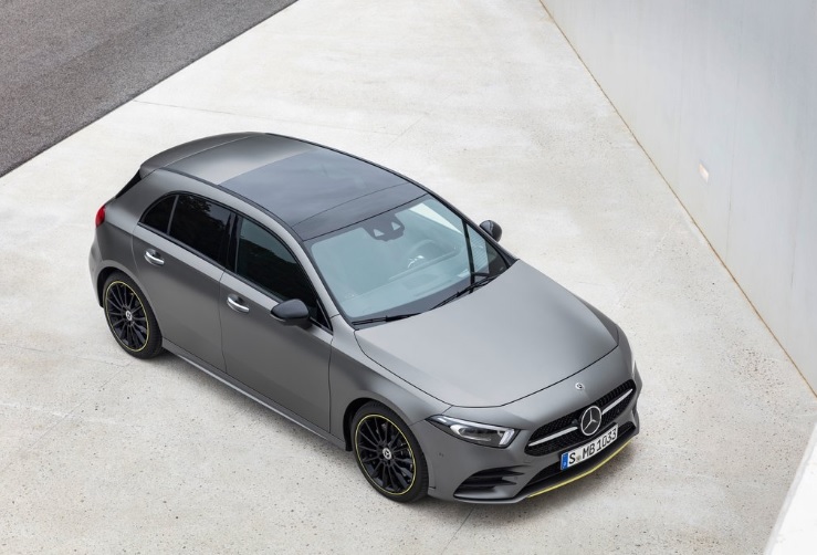 2021 Mercedes A Series Hatchback A35 2.0 (306 HP) Performance SpeedShift DCT boot space and dimensions