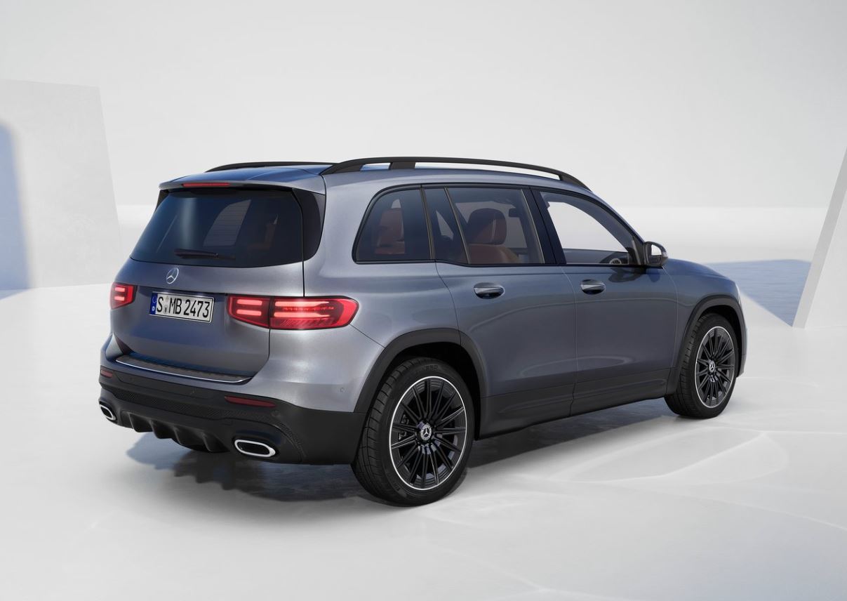 2025 Mercedes GLB SUV 200 1.3 (163 HP) AMG 8G-DCT boot space and dimensions