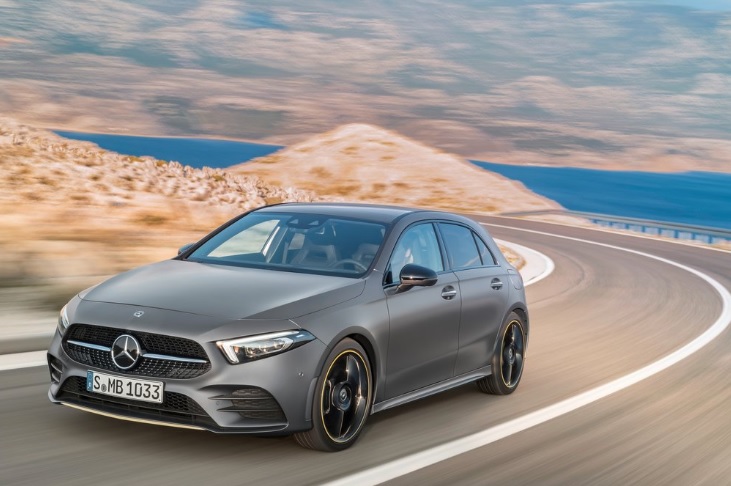 2021 Mercedes A Series Hatchback A35 2.0 (306 HP) Performance SpeedShift DCT boot space and dimensions