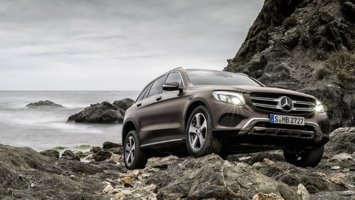 2019 Mercedes GLC SUV 250 2.0 (211 HP) AMG G Tronic boot space and dimensions