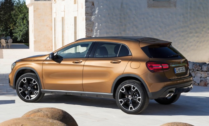 2020 Mercedes GLA Series 200 1.6 156 HP Comfort 7G-DCT Technical Specs - cardimension.net