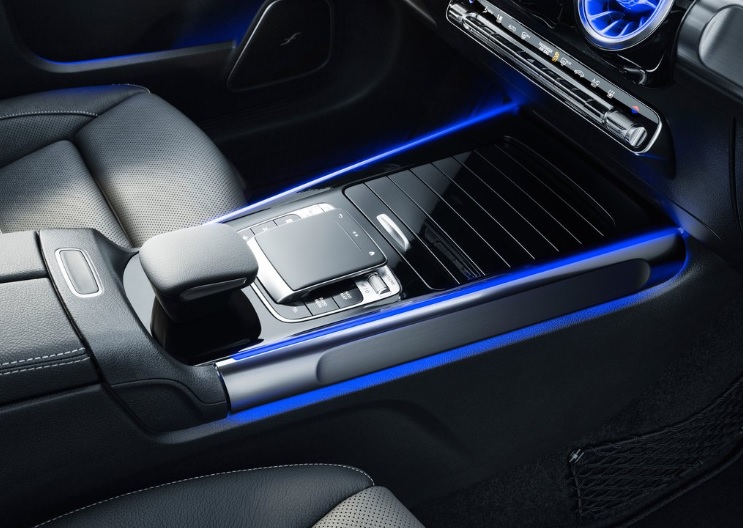 2020 Mercedes GLB SUV 200 1.3 (163 HP) Progressive 7G-DCT boot space and dimensions