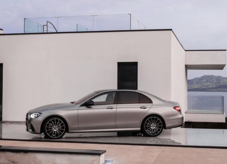 2022 Mercedes E Series E300d 2.0 4MATIC 265 HP Exclusive 9G-TRONIC Technical Specs - cardimension.net